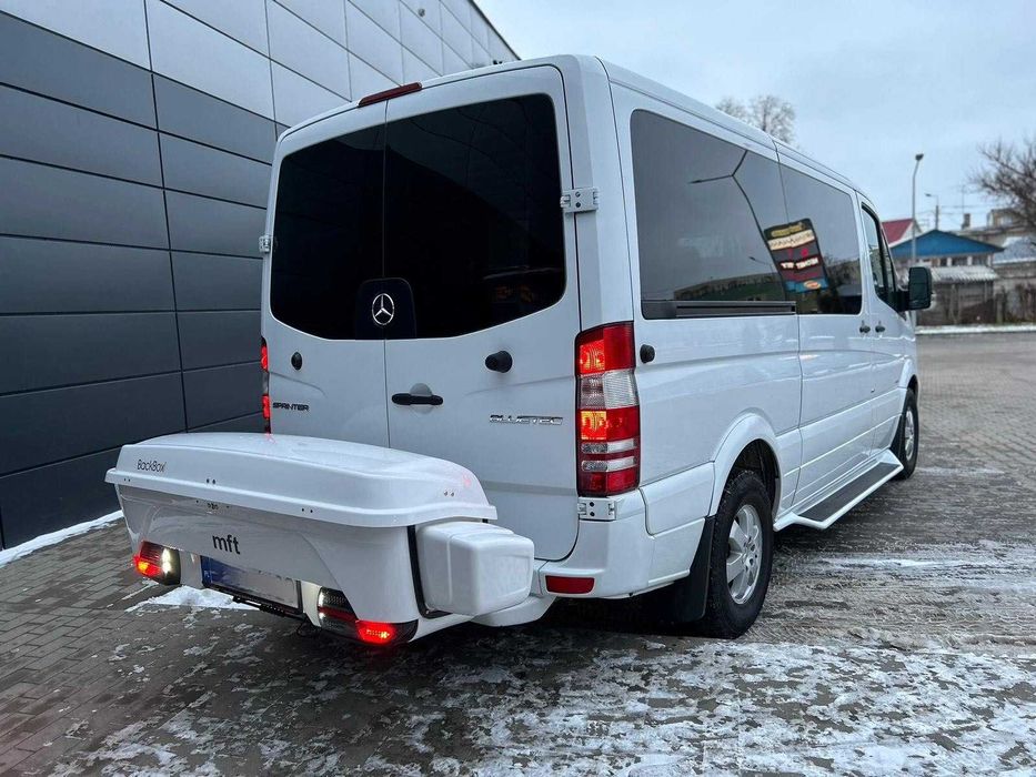 Wynajem Busa 9 osobowy Mercedes-Benz Sprinter 2500 Automat Diesel