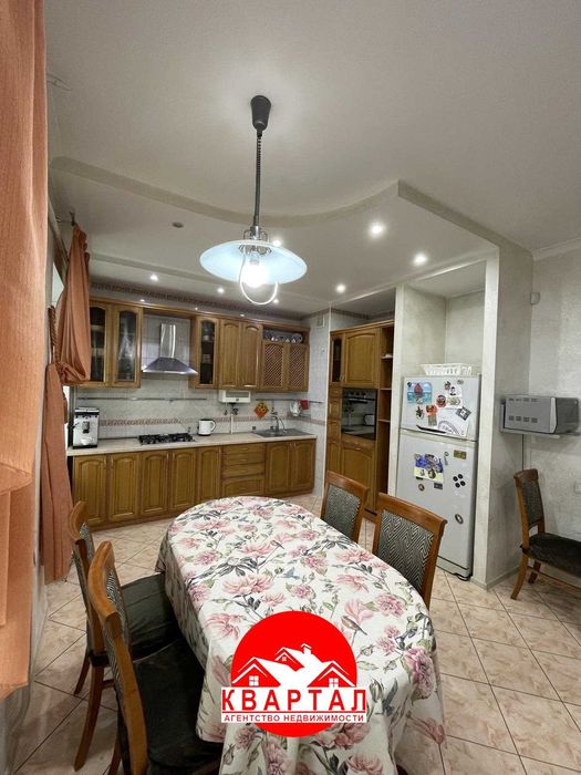 Продается 3-х комн. квартира на Проспекте 120 кв.м с закрытым двором
