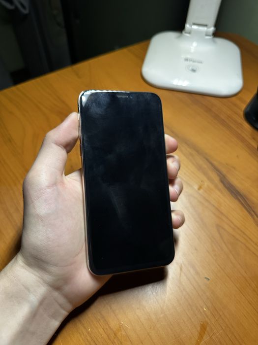 Айфон Х, торг присутствует