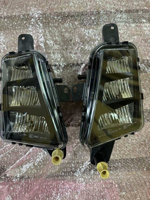 Golf 7 GTI 12-16 , 16-  передній бампер решітка Гольф