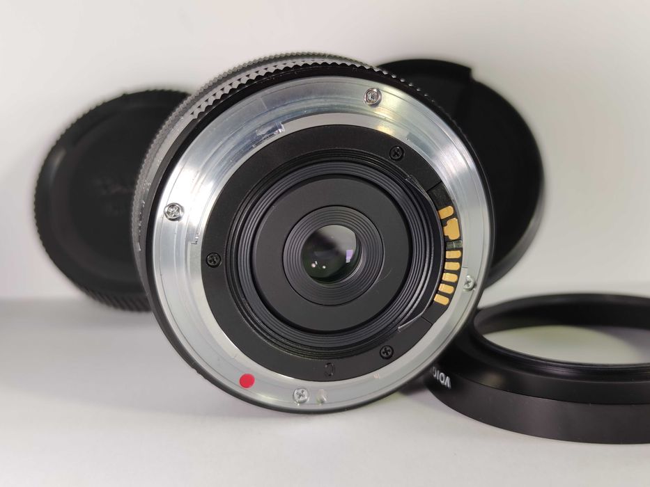Об'єктив Voiftlander Color-Skopar 20 mm 3.5 SL для Canon EF + бленда LH-20N для Canon.