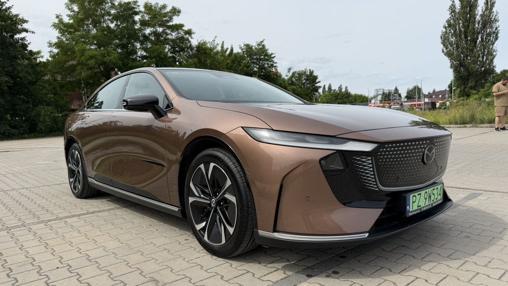 Mazda EZ-6 Stan idealny , dostępny w Polsce , Gwarancja
