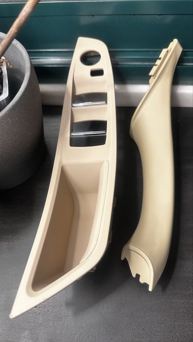 Pegas Puxadores Porta BMW NOVOS | série 5, F10, F11 e F18 beige