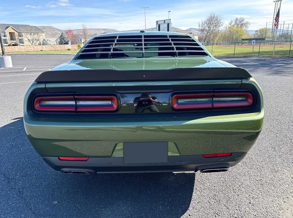Dodge Challenger RT      2020