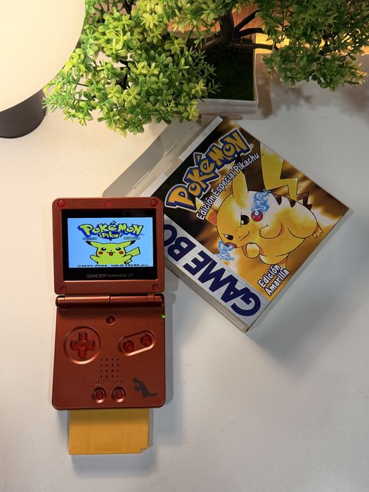 Jogo Pokémon Yellow Pikachu ESP Gameboy