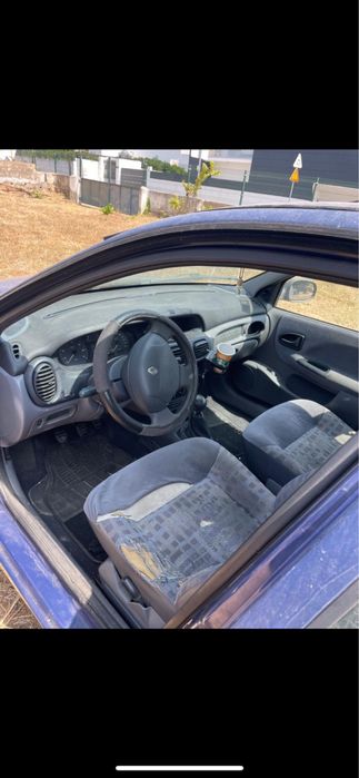 Renault megane avariado