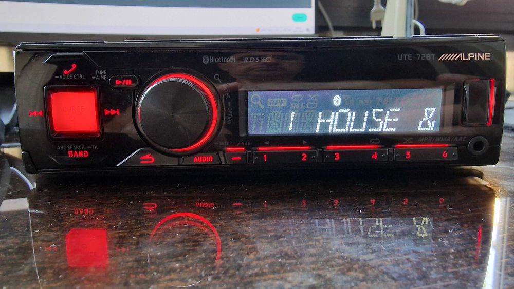 Alpine UTE 72BT c/ novo ligação Bluetooth e USB