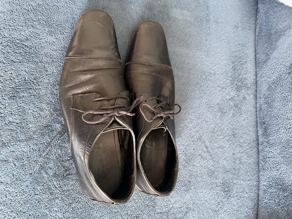 Vendo sapatos de homem usados 4€