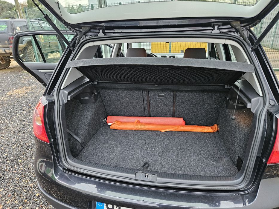 Vendo VW Golf 1.9 TDI ConfortLine