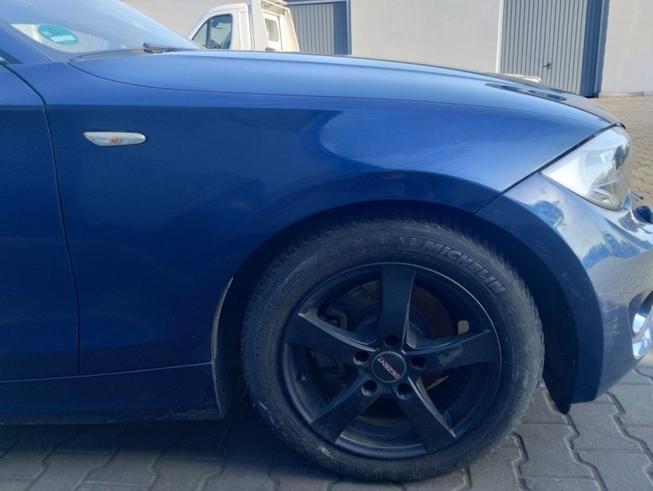 Błotnik przód przedni prawy BMW E82 E88 E87 e81 lakier A76 TIEFSEEBLAU