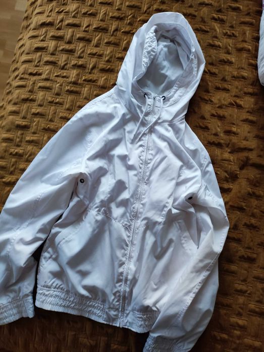 Cienka kurtka r. 44
