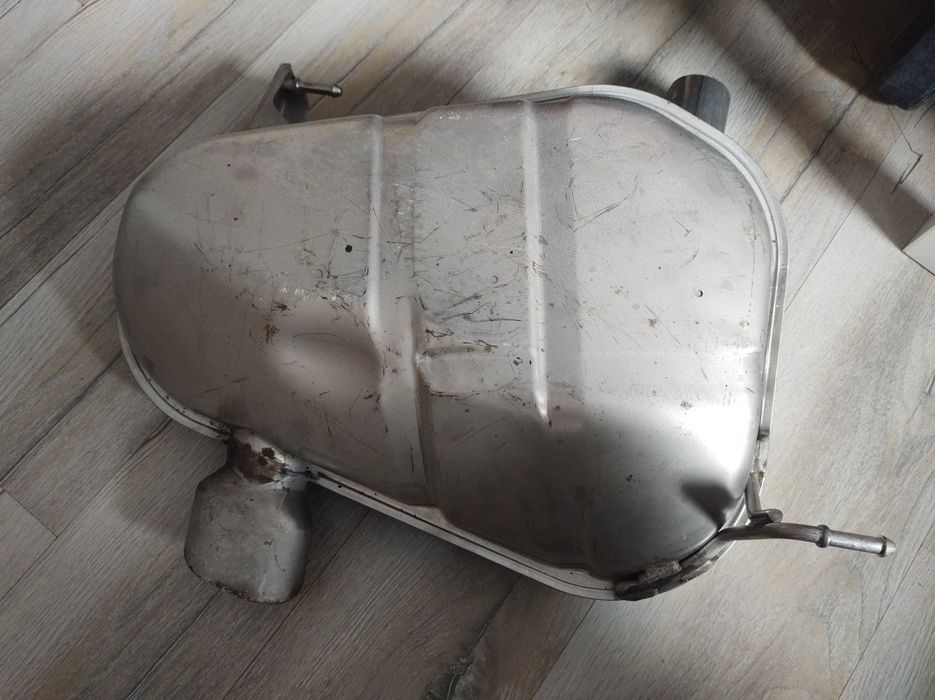 Tłumik końcowy BMW 1 2.0