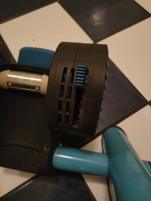 Trenażer tacx  SWIFT