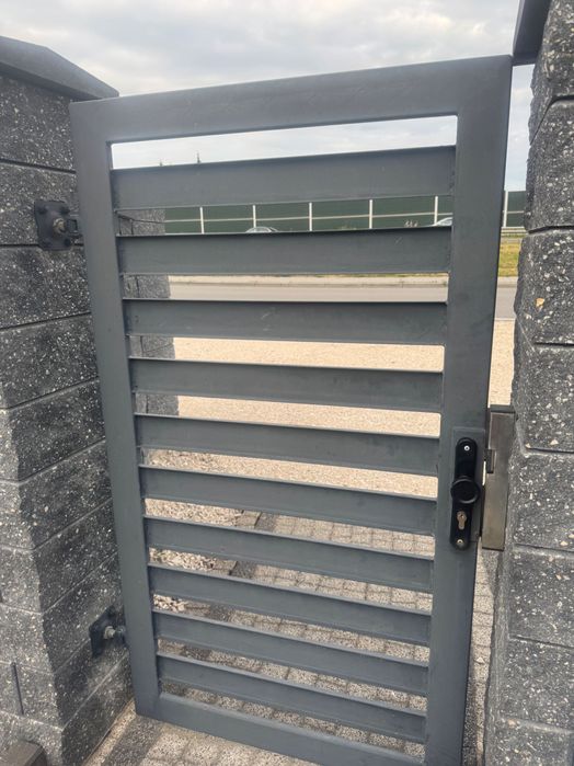 Sprzedam bramę i furtkę