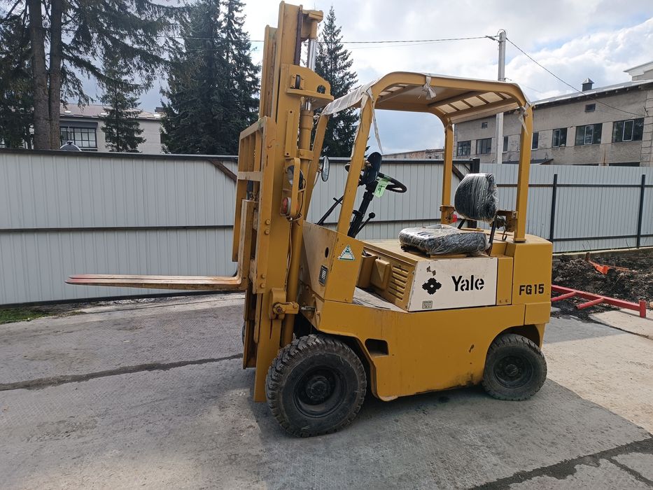 Вилковний навантажувач Yale