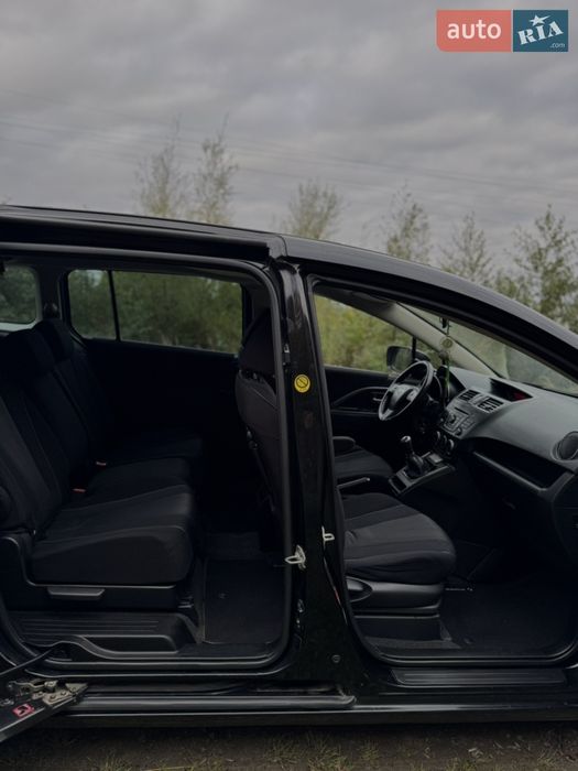 Mazda 5 2012року