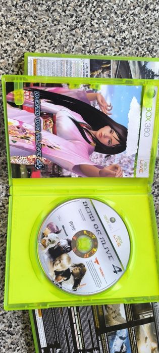 Dead or alive 4/Call of duty modern warfare 3/Medal of honor Xbox 360