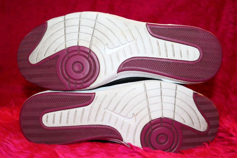 Nike - wygodne buty za kostkę roz. 37.5, skóra.