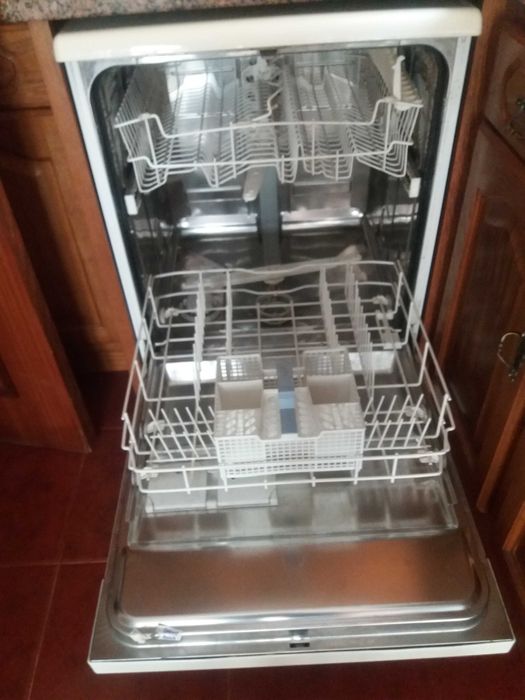 Maquina de lavar loiça Whirlpool