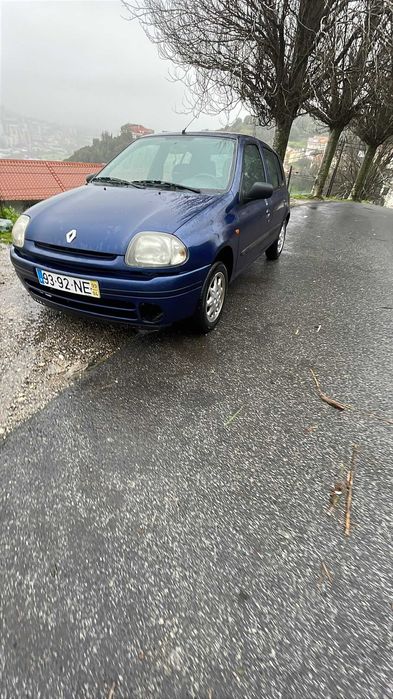 Vendo ou troco Renault Clio 2 1999