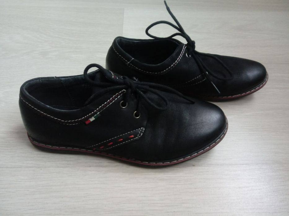 Buty galowe wizytowe garniturowe rozm. 35 (22 cm)