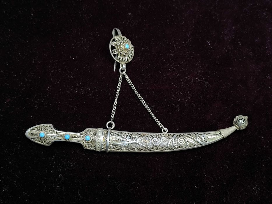 Серебряная большая брошь 84 пробы