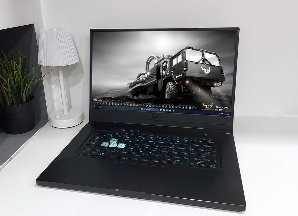 Asus TUF DASH Gaming - RTX3050 SSD750 144Hz 16GB