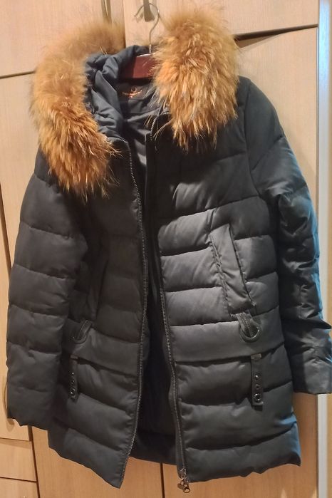 Продам зимнюю куртку