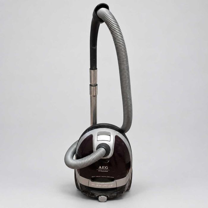 Aspirador AEG Maximus AMX7015