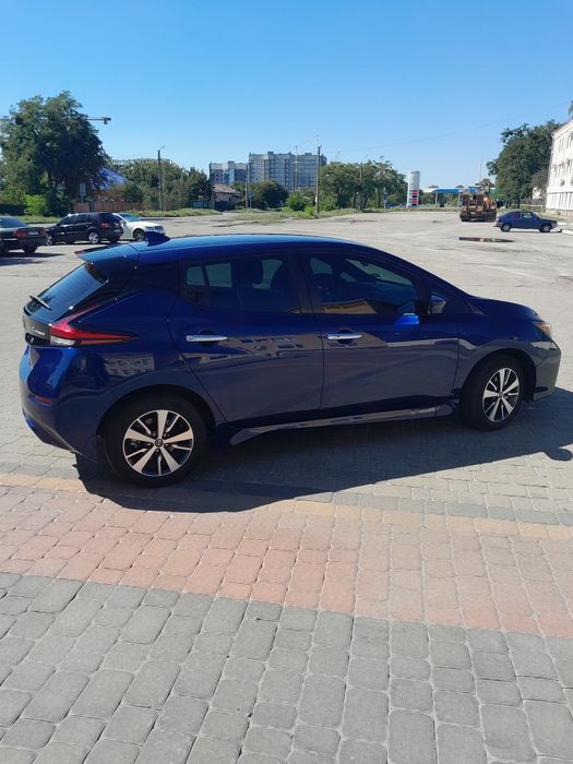 Електромобіль Ніссан Leaf 62 квт.2022р.
