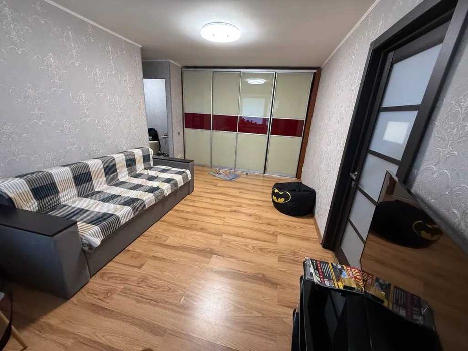 Продаж 2к квартири 12 квартал, вул. Василя Сліпака (Єрмолової) терра
