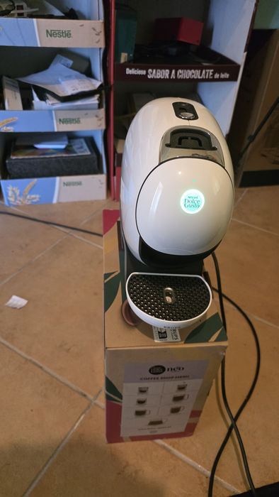 Máquina de Cafe Dolce Gusto Neo