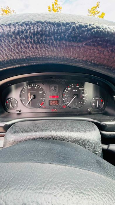 Peugeot 406 1.6i 88cv | 60.370 km | 1999 | Muito estimado