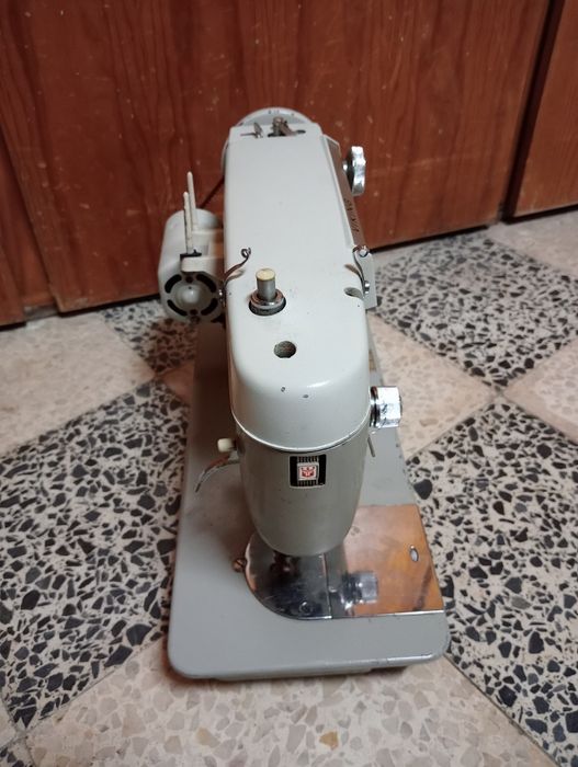 Máquina Costura Viking