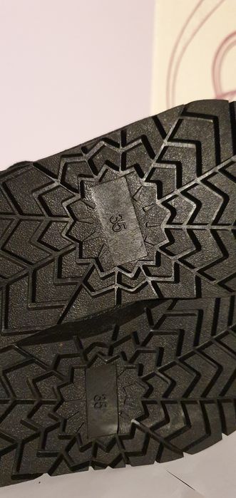 Buty nowe damskie zimowe Short Dylyn rozmiar 35