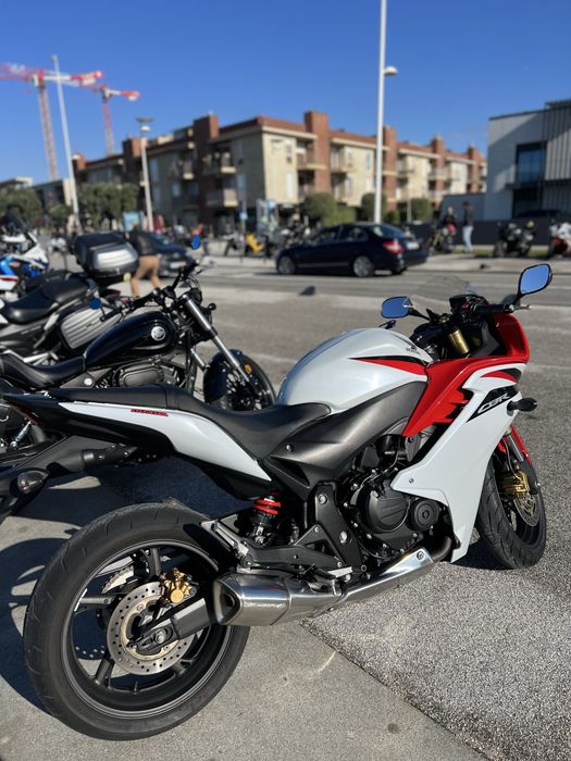 Honda Cbr 600 f (2011)
