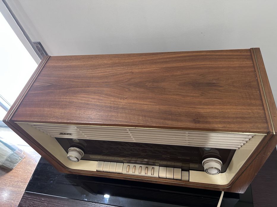 Radio antigo 100% a tocar com FM