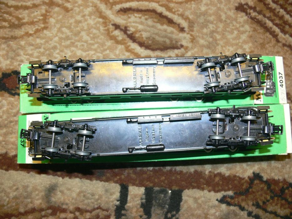 Wagon Märklin 4037 D-Zug-Wagen DB 2. klasy – z pudełkiem ok. 1959–1971 Ideał