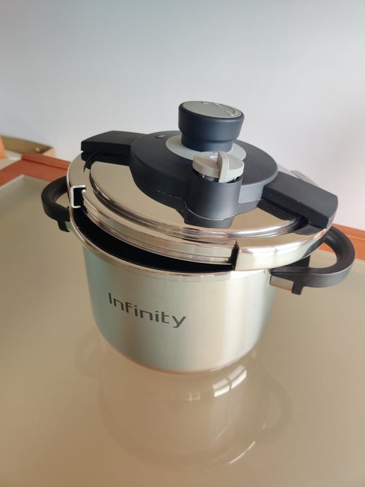 Panela de pressão Infinity