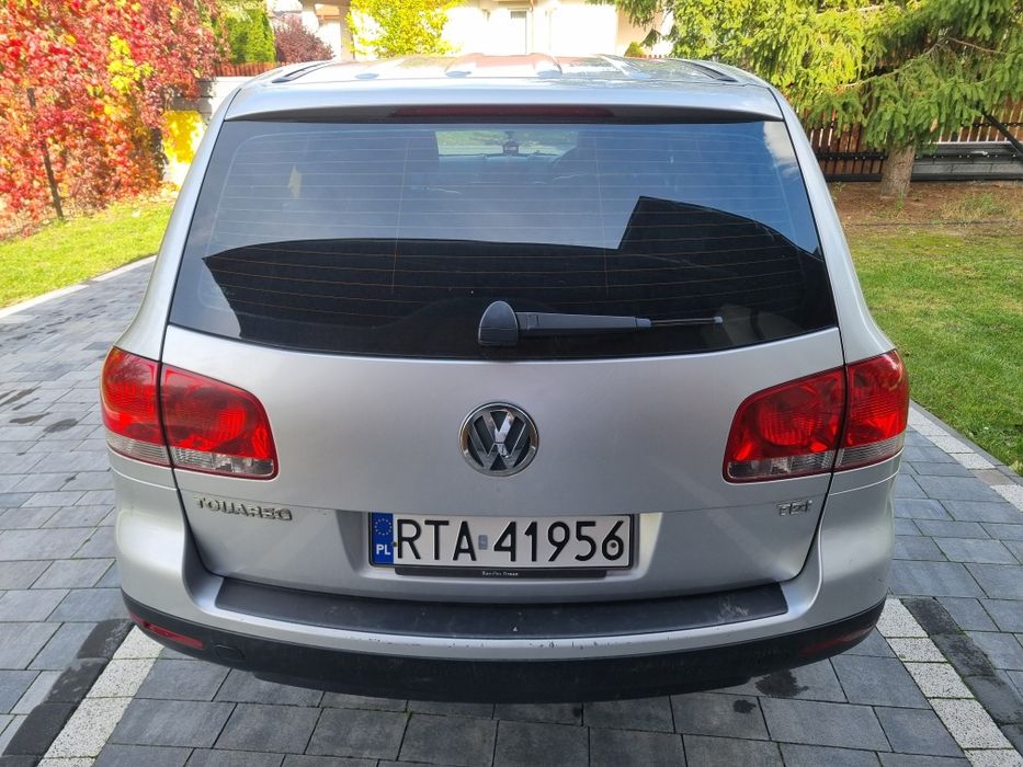 VW      Touareg.