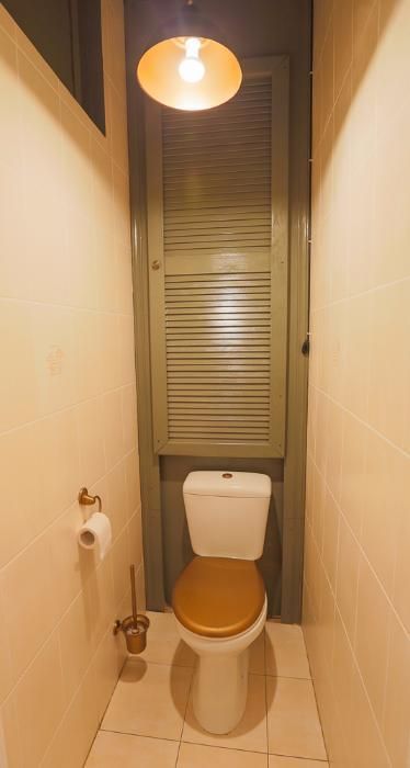 Пешком метро "Шулявская". ул. М.Брайчевського 9. Квартира  интересная.