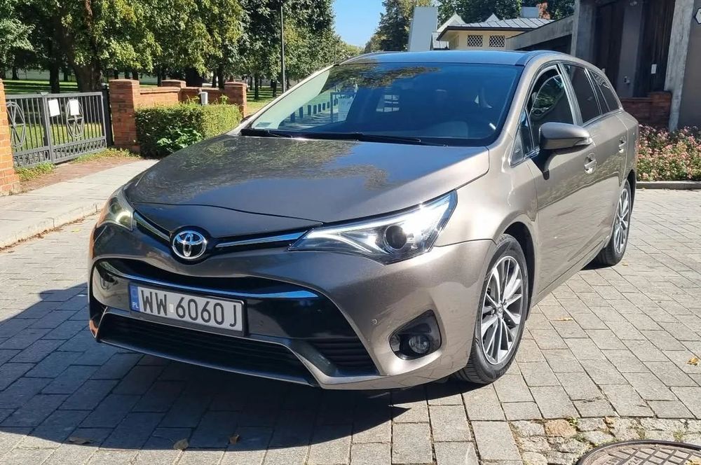 Toyota Avensis Zadbany, tylko ASO, idealny stan techniczny, dobre wyposażenie