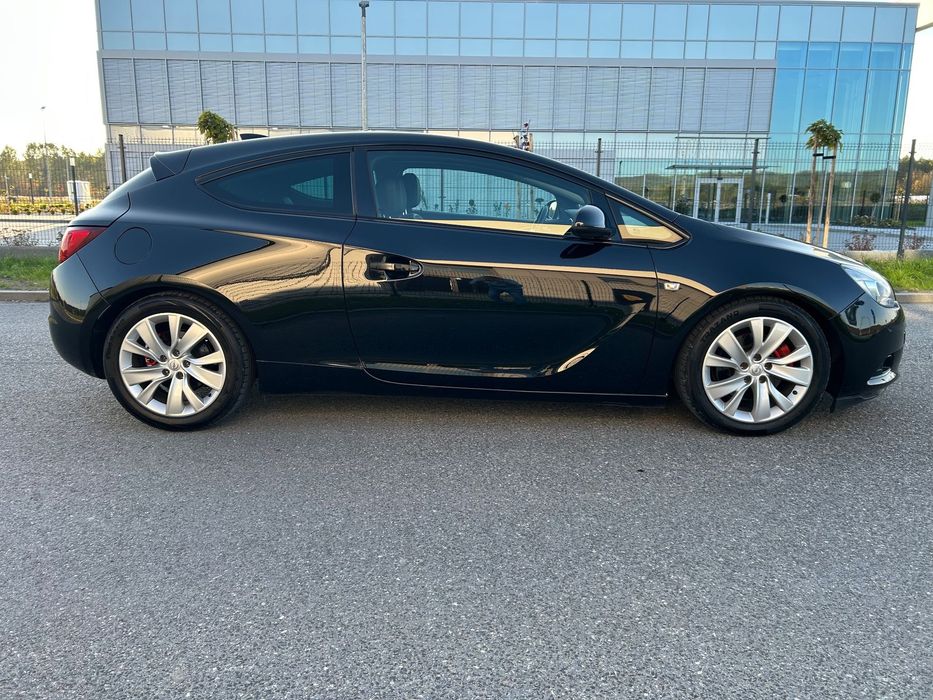 Opel Astra Gtc