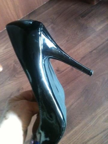 szpilki czarrne lakierki 39