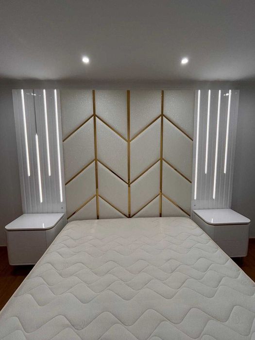 Cama Casal Estofada + Mesas Cabeceira NOVO - FABRICA