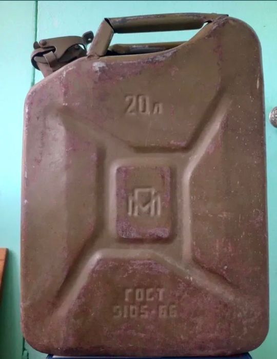 Канистра 20 л металлическая