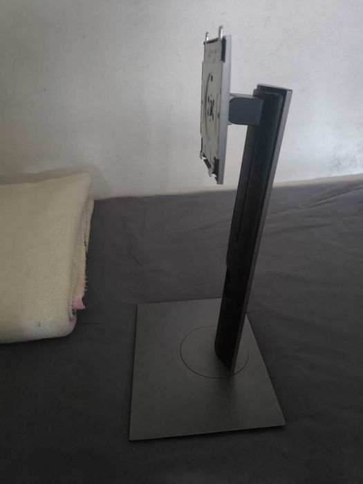 Monitor dell ultrasharp u2520d