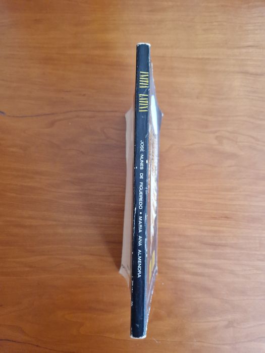 Livro "Initia Latina", de José Nunes de Figueiredo