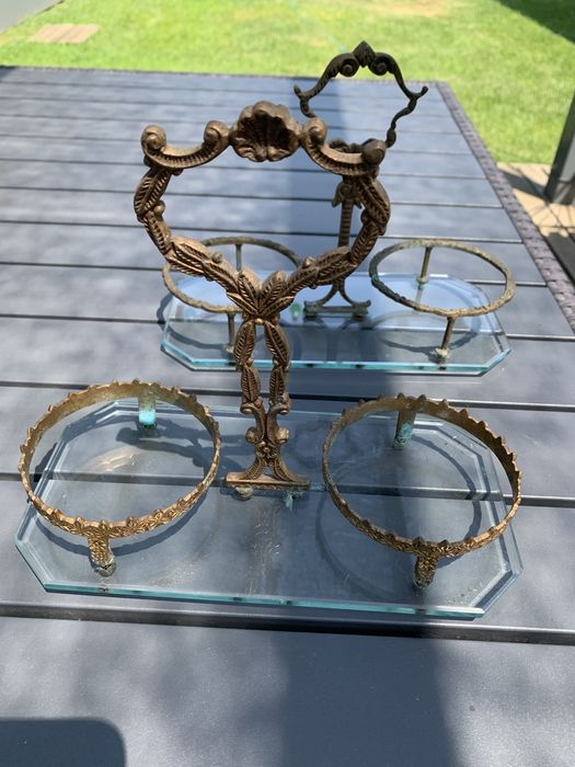 Artigos antigos.64586358734337122