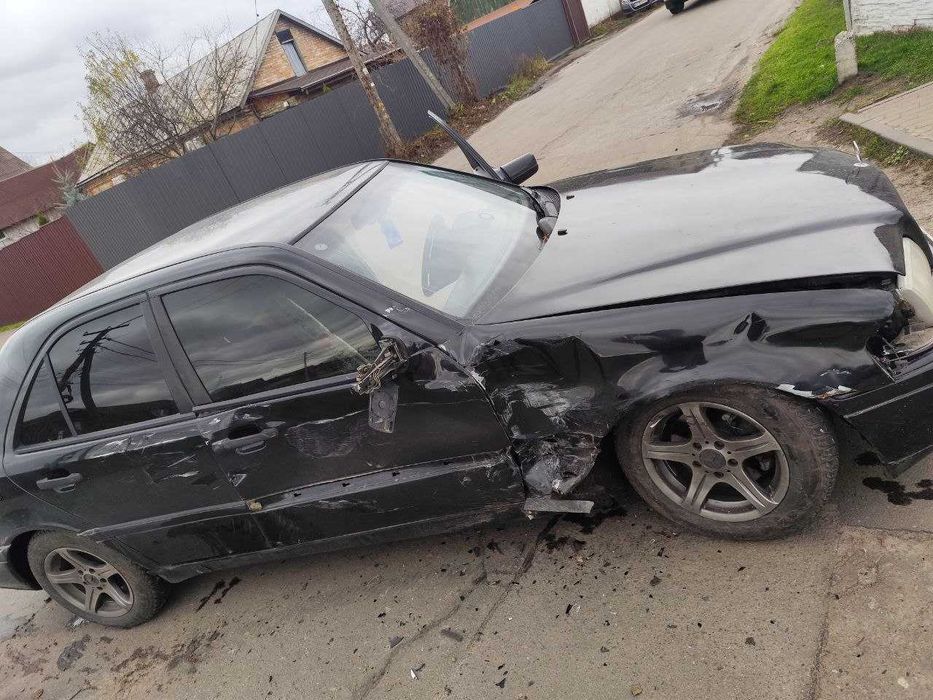 Mercedes C 230 2,3 компрессор газ/бензин Мерседес Бенц 1997г.